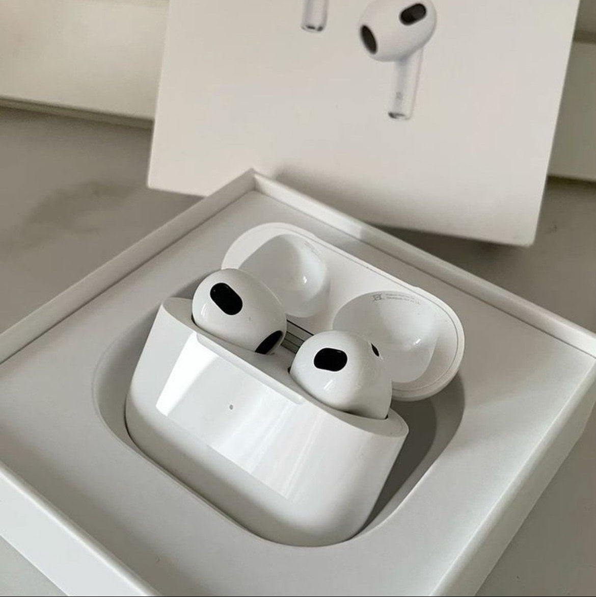 AIRPODS 4TA GENERACIÓN – CALIDAD PREMIUM